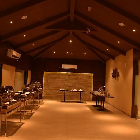 Laxmi Film City Resort Vadodara Bagian luar foto