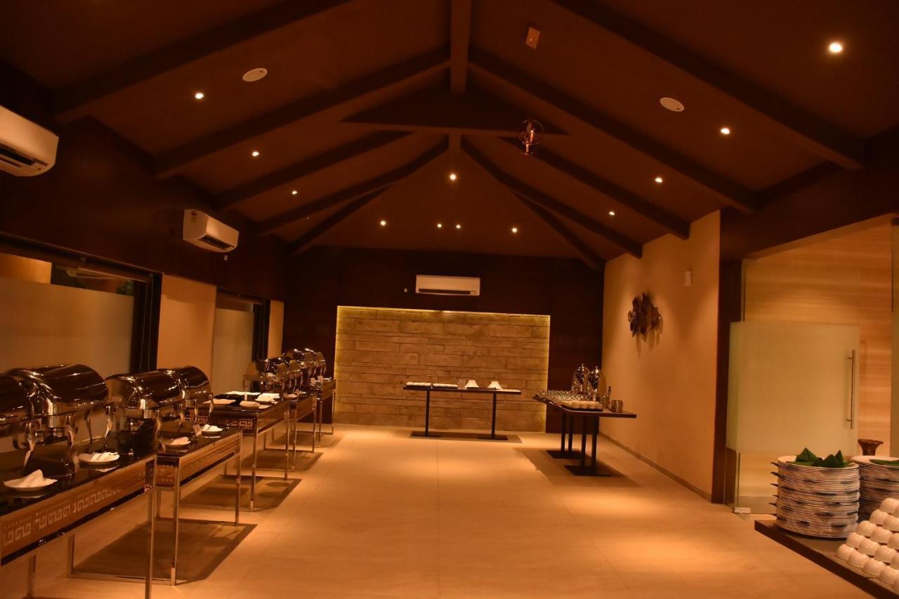 Laxmi Film City Resort Vadodara Bagian luar foto
